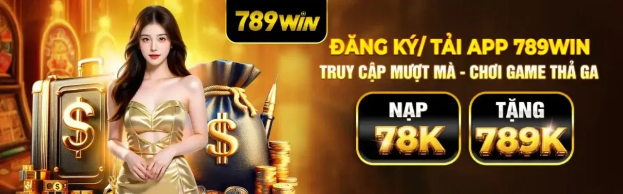 Người chơi đang phân tích chiến thuật đá gà trên FC888 Nổ Hũ